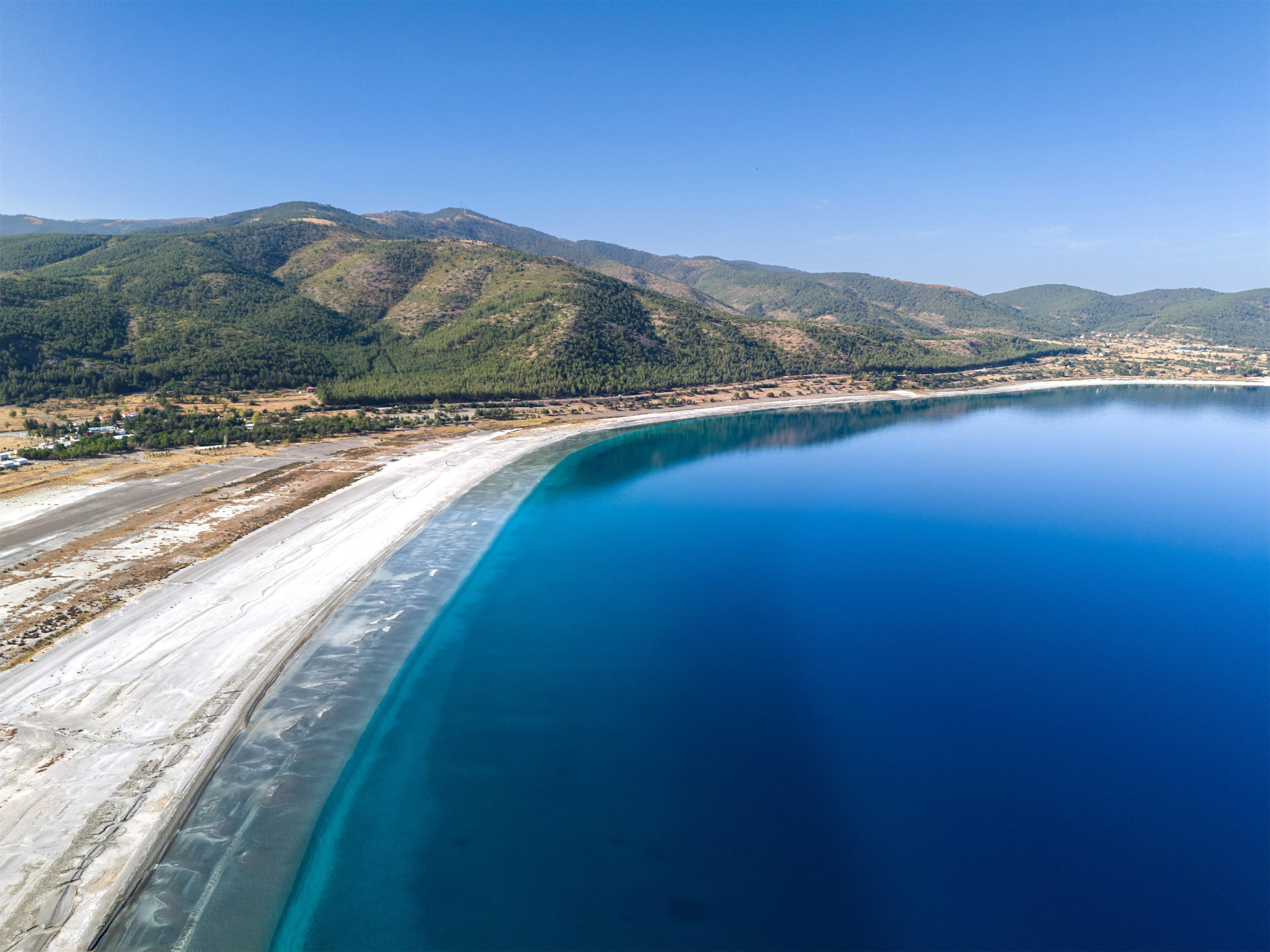 Soaring Over Turquoise Waters: Lake Salda Gyrocopter Tour